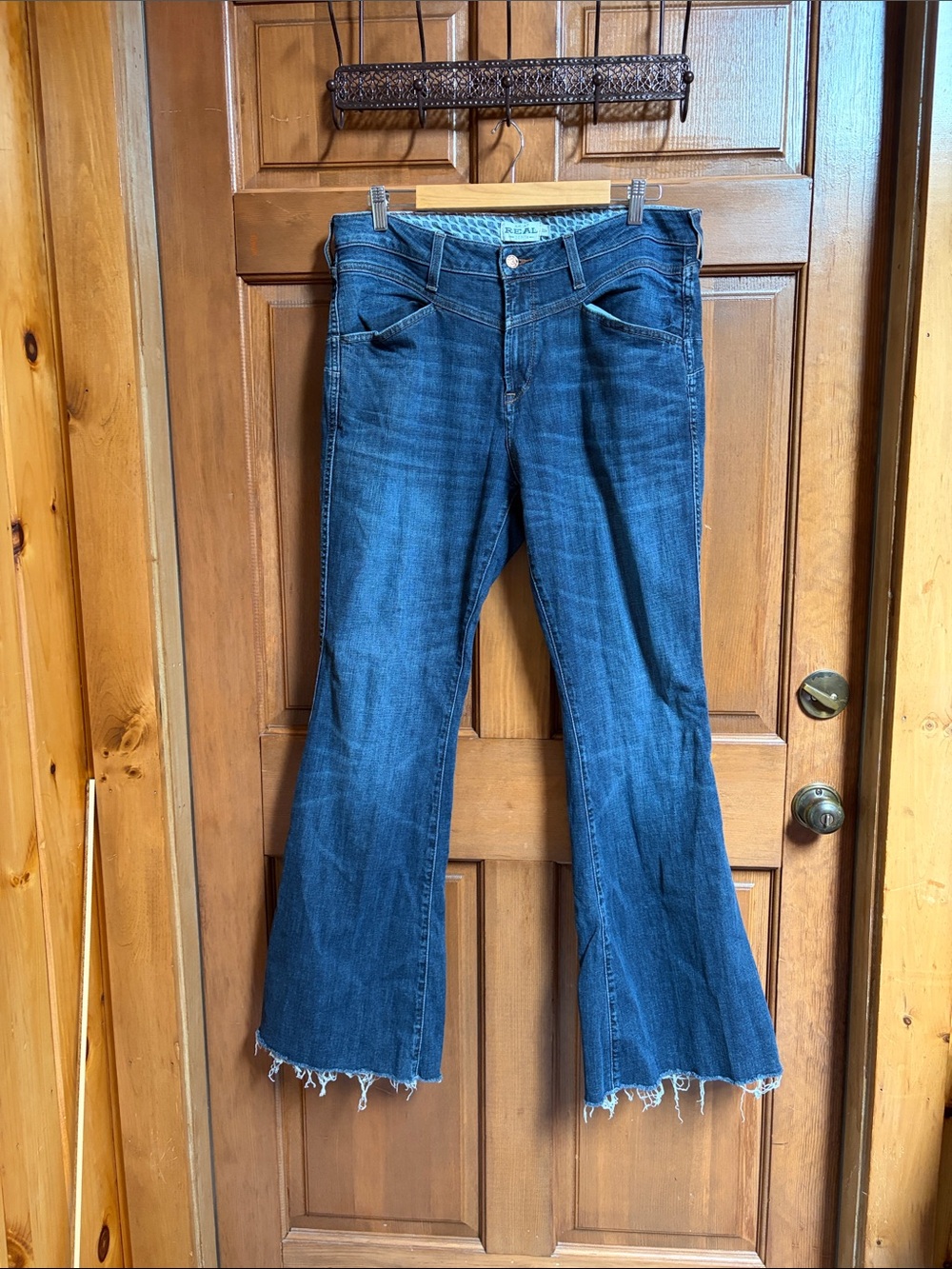 Ariat Women’s Dark Blue Flared Jeans Size 32R